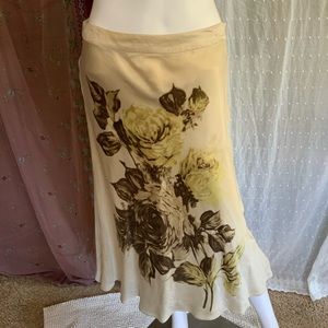 Beautiful floral design knee length skirt Monsoon